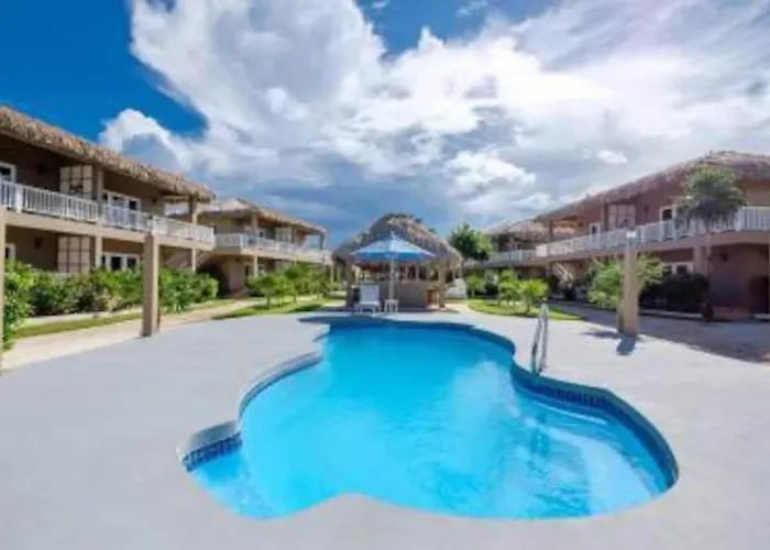 Hotel Millionaire's Row Beachfront Luxury Retreat