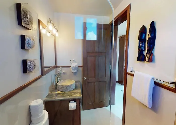 Hotel Millionaire's Row Beachfront Luxury Retreat San Pedro (Ambergris Caye)