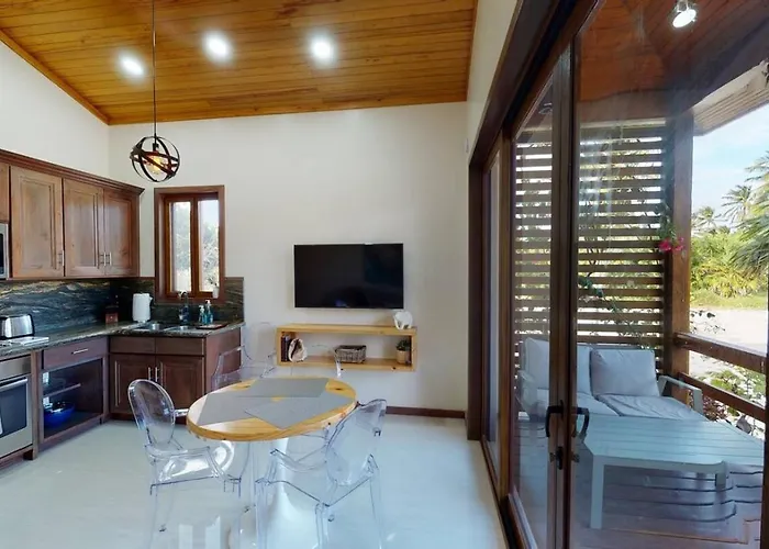 Hotel Millionaire's Row Beachfront Luxury Retreat San Pedro (Ambergris Caye)