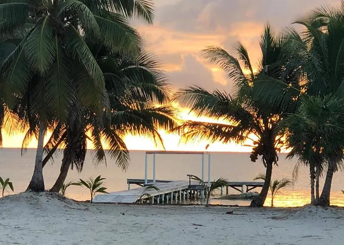 Hotel Millionaire's Row Beachfront Luxury Retreat San Pedro (Ambergris Caye)
