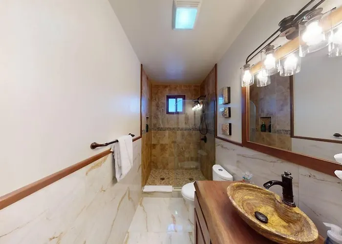 Millionaire's Row Beachfront Luxury Retreat Hotel San Pedro (Ambergris Caye)